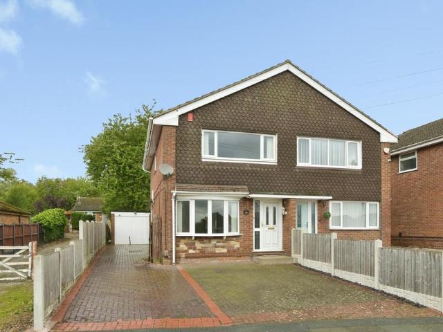 3 bedroom semi detached house for sale