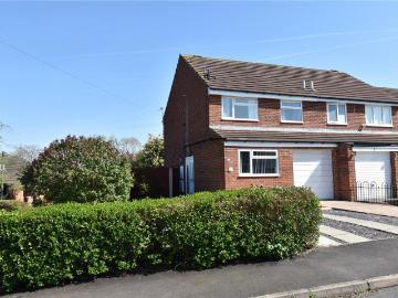 House for sale in Burhill - Garden, Equipped kitchen