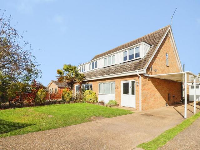 3 bedroom semi detached house for sale