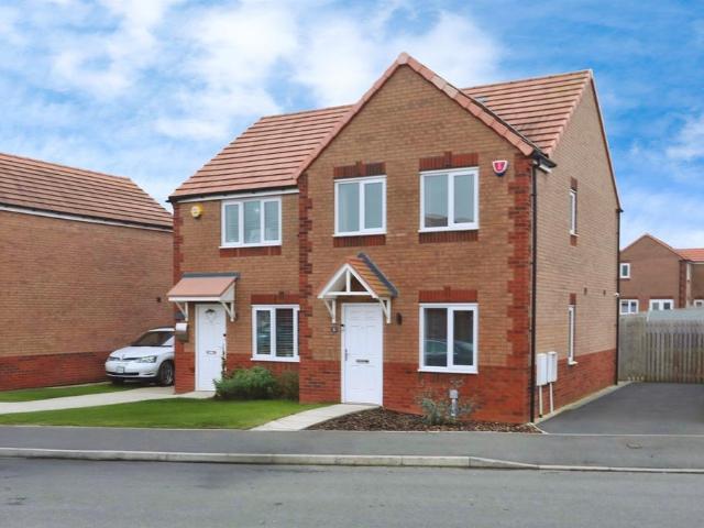 3 bedroom semi detached house for sale