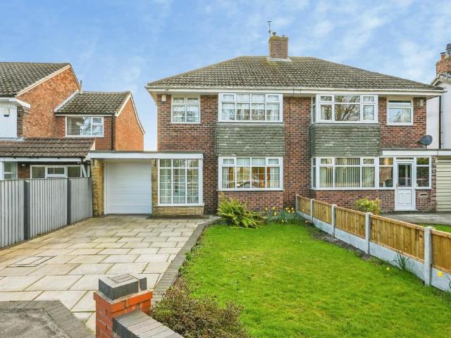 3 bedroom semi detached house for sale