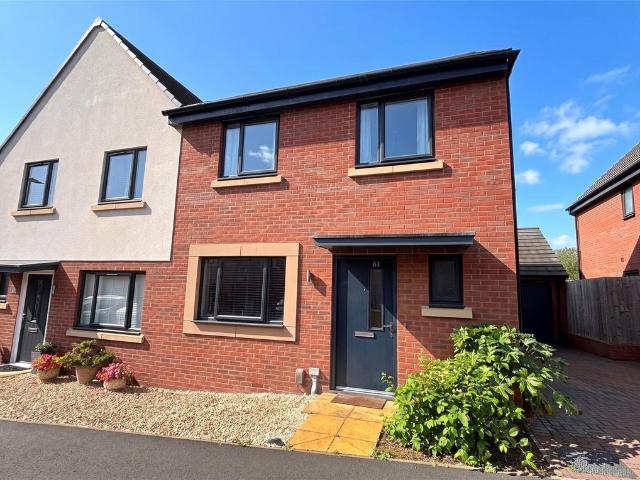 3 bedroom semi detached house for sale