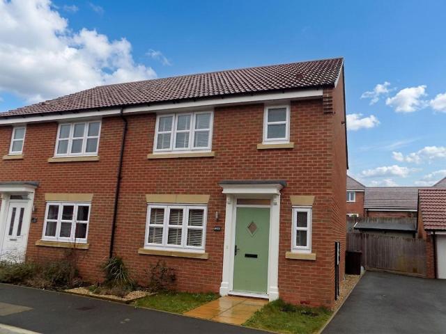 3 bedroom semi detached house for sale