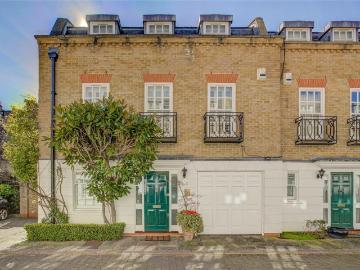 World's End, Enfield, Greater London - Garden