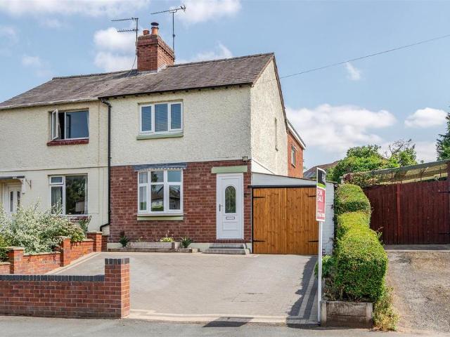 3 bedroom semi detached house for sale