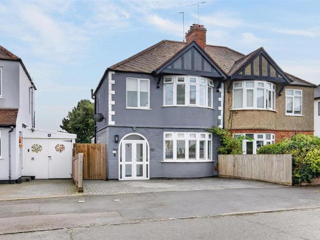 3 bedroom semi detached house for sale