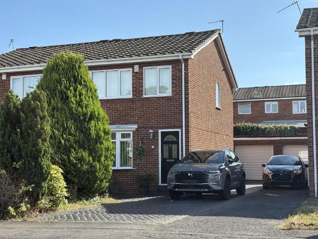 3 bedroom semi detached house for sale