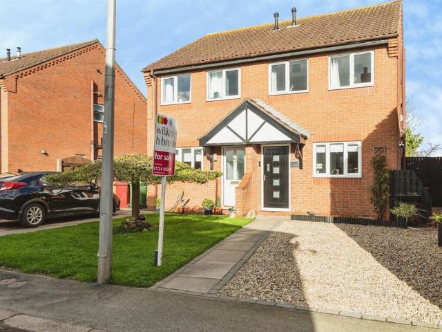 3 bedroom semi detached house for sale