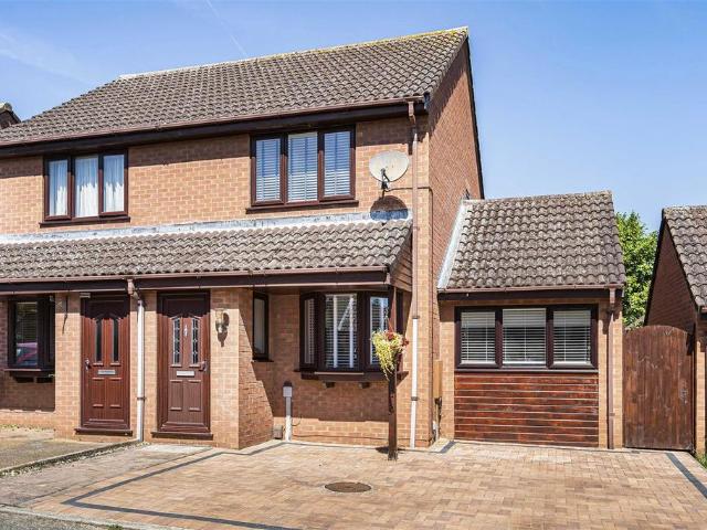 2 bedroom semi detached house for sale