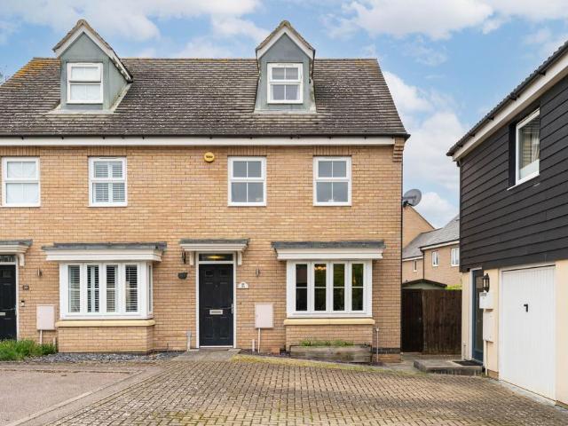 3 bedroom semi detached house for sale