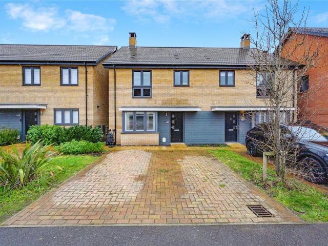 3 bedroom semi detached house for sale