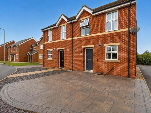 3 bedroom semi detached house for sale