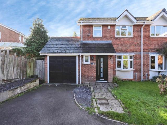 3 bedroom semi detached house for sale