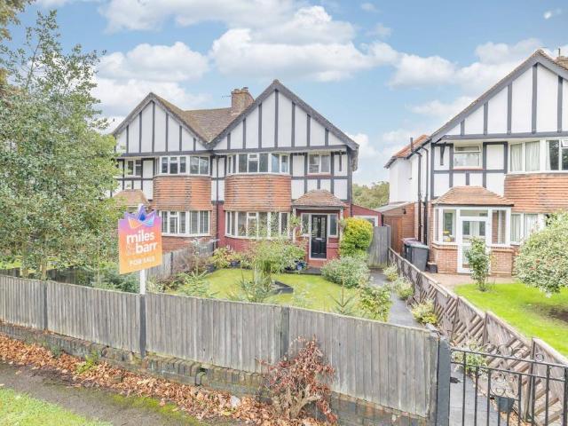 3 bedroom semi detached house for sale