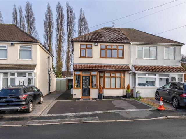 4 bedroom semi detached house for sale