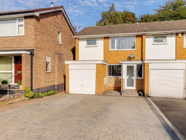 3 bedroom semi detached house for sale