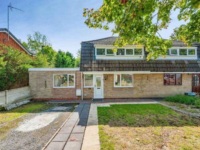 3 bedroom semi detached house for sale