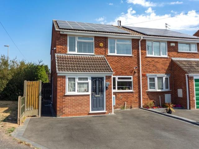 3 bedroom semi detached house for sale