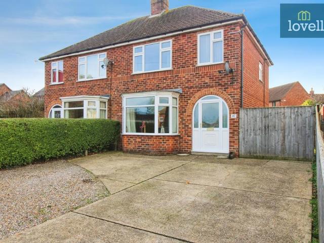 3 bedroom semi detached house for sale