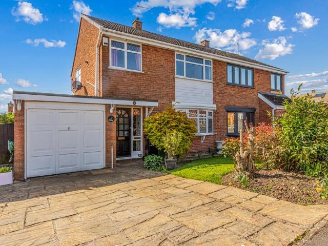 3 bedroom semi detached house for sale