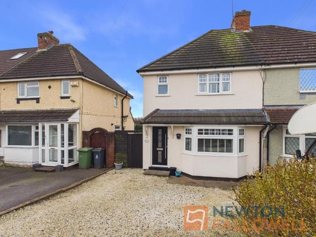 3 bedroom semi detached house for sale