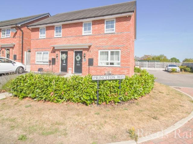 3 bedroom semi detached house for sale