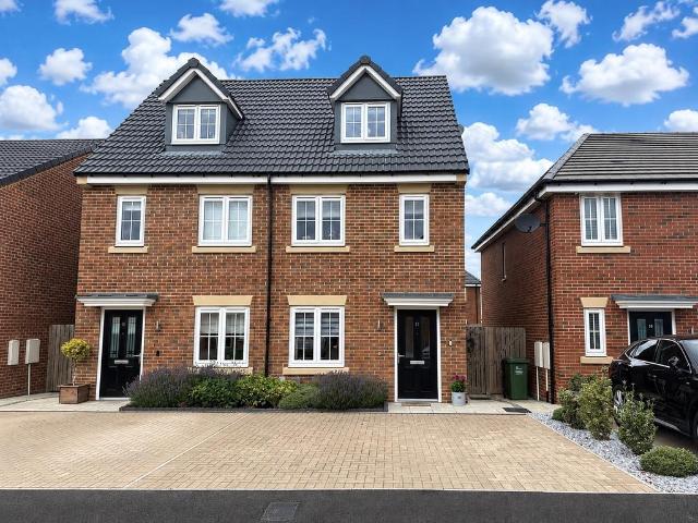 3 bedroom semi detached house for sale