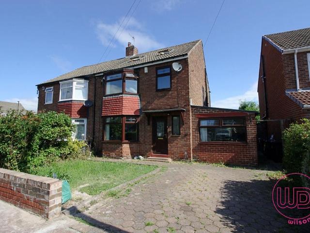 3 bedroom semi detached house for sale