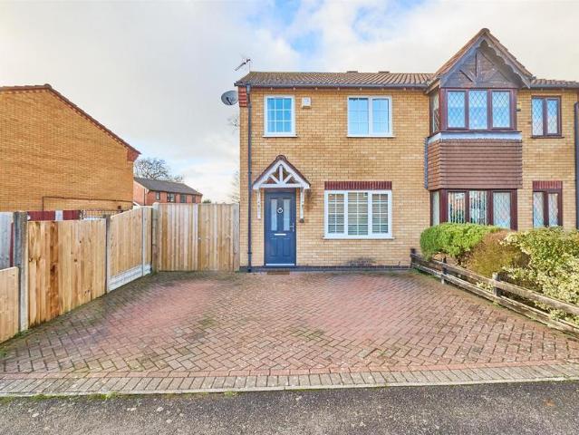 3 bedroom semi detached house for sale