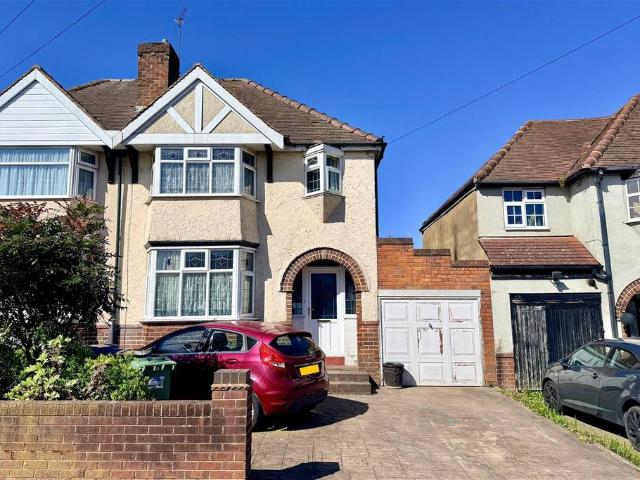 3 bedroom semi detached house for sale