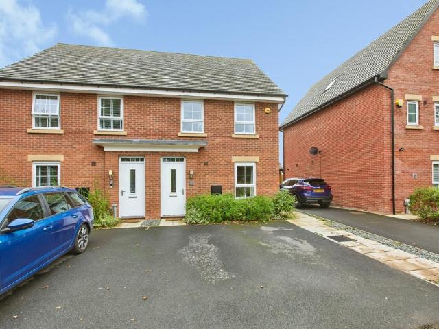 3 bedroom semi detached house for sale