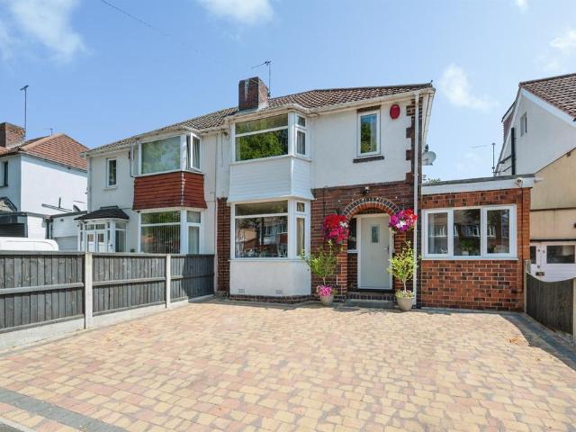3 bedroom semi detached house for sale