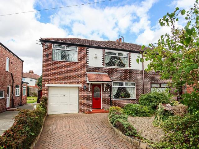 3 bedroom semi detached house for sale