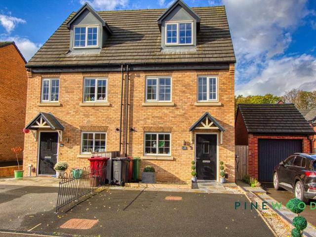 3 bedroom semi detached house for sale