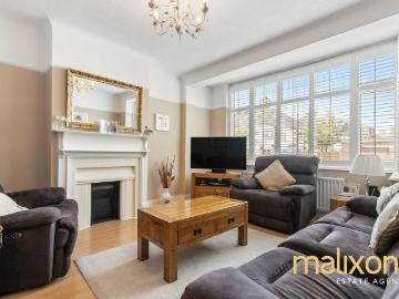 House for sale in Ebury Bridge Road SW1 London - Equipped kitchen