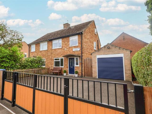 3 bedroom semi detached house for sale
