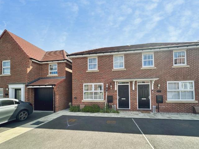 3 bedroom semi detached house for sale