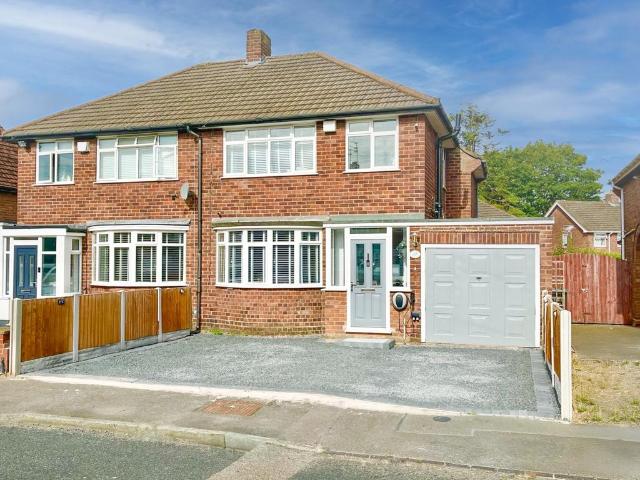 3 bedroom semi detached house for sale