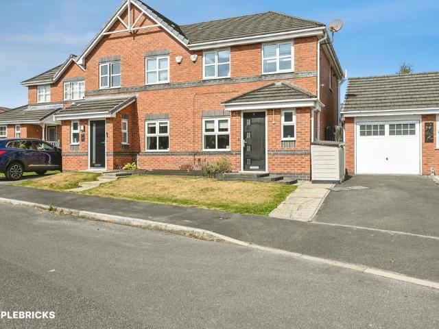 3 bedroom semi detached house for sale