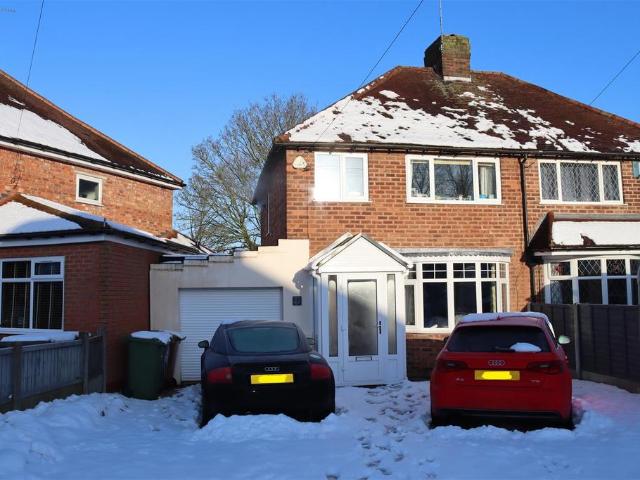 3 bedroom semi detached house for sale