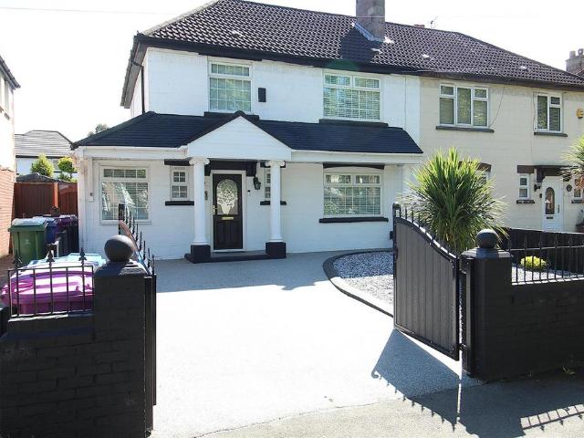 3 bedroom semi detached house for sale