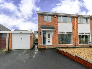 3 bedroom semi detached house for sale
