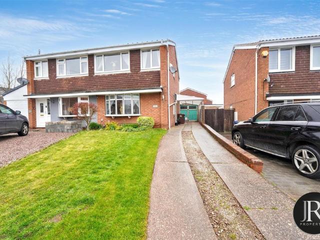 3 bedroom semi detached house for sale