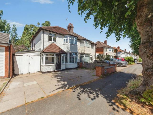 3 bedroom semi detached house for sale