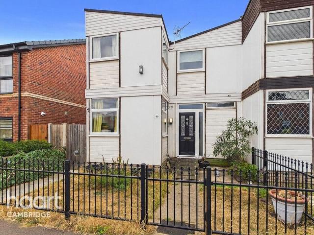 3 bedroom semi detached house for sale