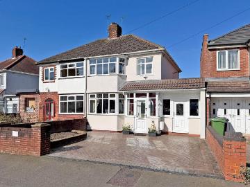 3 bedroom semi detached house for sale
