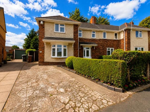 3 bedroom semi detached house for sale