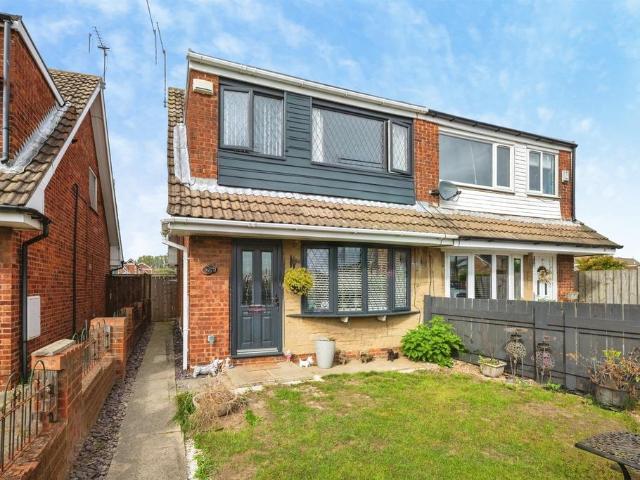 3 bedroom semi detached house for sale