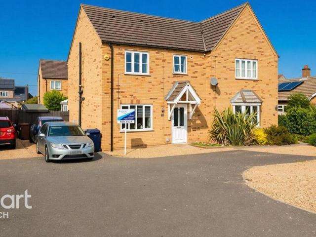3 bedroom semi detached house for sale