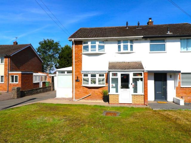 3 bedroom semi detached house for sale